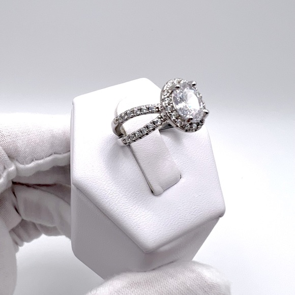 Sale $18 Firm! 925 Sterling Silver Cz Ring - Picture 5 of 17